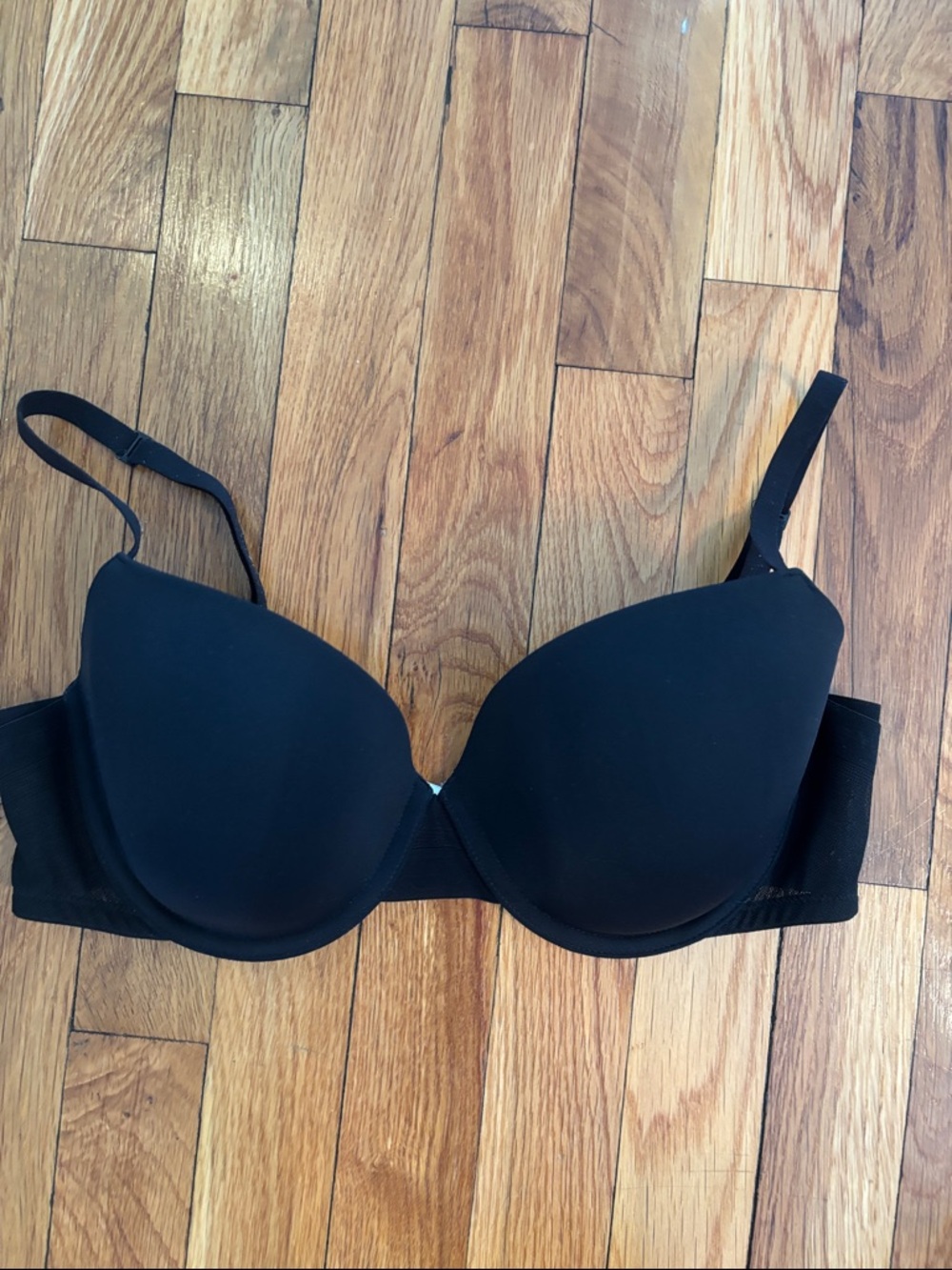 Everyday Smooth Black T-Shirt Bra with Light Padding